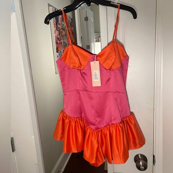 NWT Collective The Label Exclusive ruffle mini romper - Picture 2 of 2